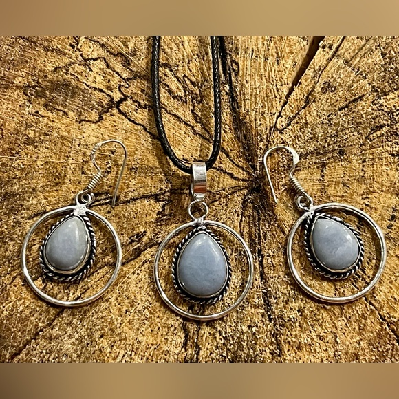 Dainty Set of Angelite Pendant & Earrings - Picture 4 of 5